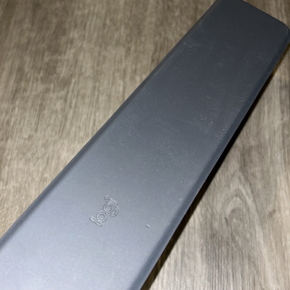 Logitech Palm Rest - Picture 4 of 4